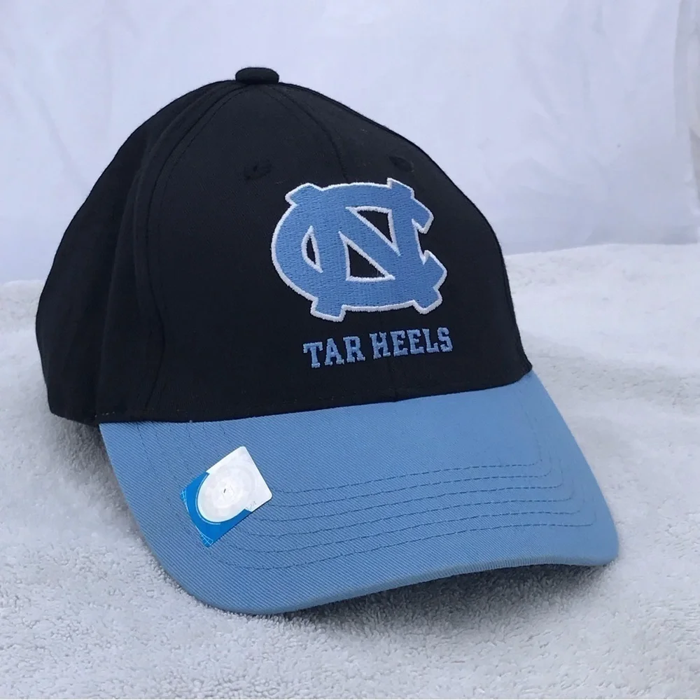 Captivating Headwear University of North Carolina (UNC) Tar Heels Ball Cap